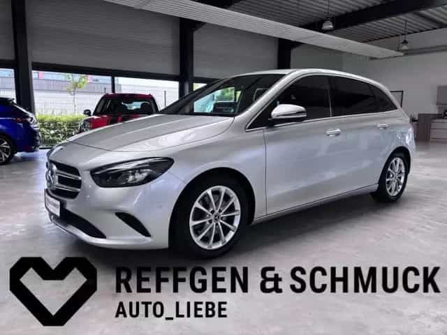 Mercedes-Benz B-Class 220 4M AUTOMATIK+KLIMA+NAVI+LED+KAMERA+ALU+TÜV 06/2020-photo-0