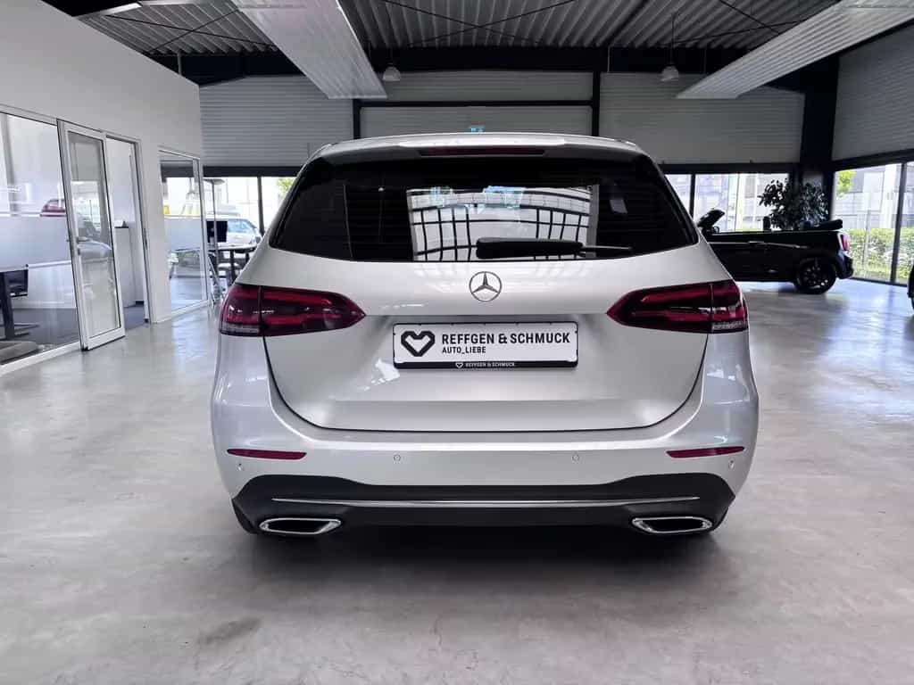 Mercedes-Benz B-Class 220 4M AUTOMATIK+KLIMA+NAVI+LED+KAMERA+ALU+TÜV 06/2020-photo-2