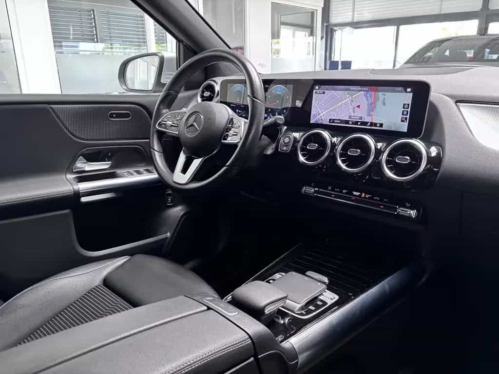 Mercedes-Benz B-Class 220 4M AUTOMATIK+KLIMA+NAVI+LED+KAMERA+ALU+TÜV 06/2020-photo-8