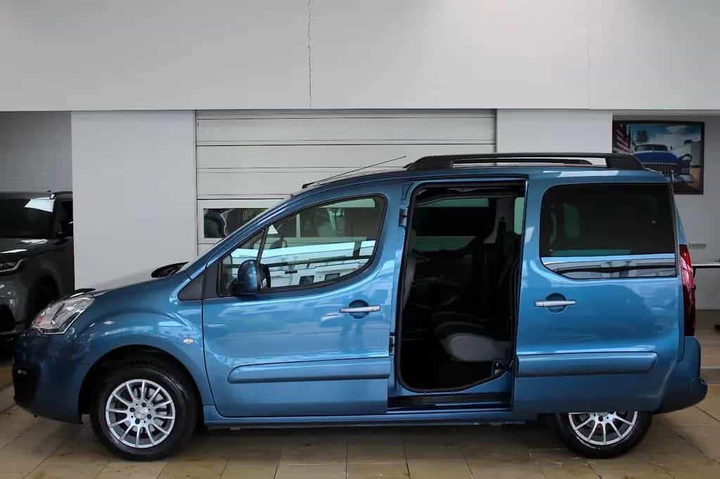 Citroën Berlingo VTi 120 Multispace *PANO*NAVI*MODUTOP* 11/2015-photo-10