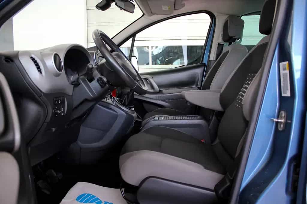 Citroën Berlingo VTi 120 Multispace *PANO*NAVI*MODUTOP* 11/2015-photo-16
