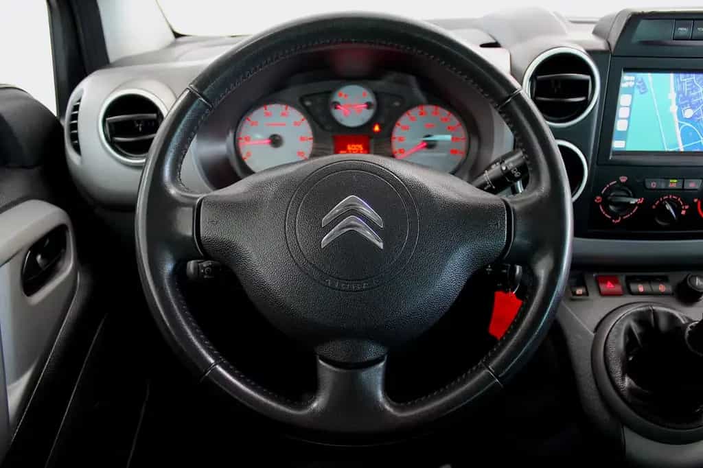 Citroën Berlingo VTi 120 Multispace *PANO*NAVI*MODUTOP* 11/2015-photo-33