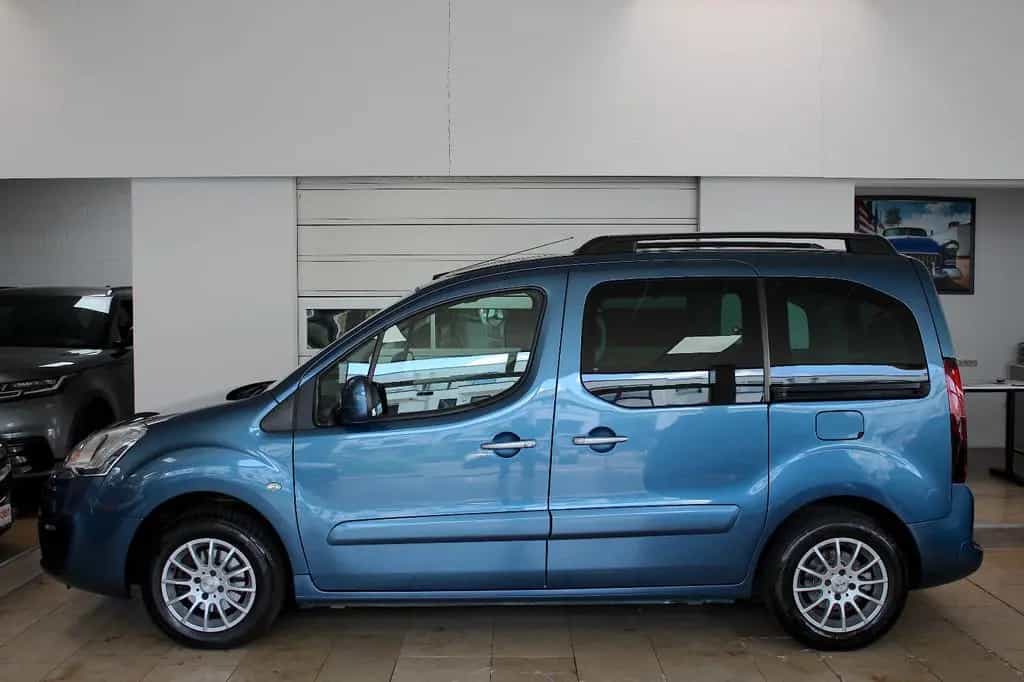 Citroën Berlingo VTi 120 Multispace *PANO*NAVI*MODUTOP* 11/2015-photo-7