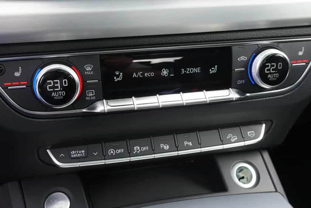 Audi Q5 quattro S-Line 360° Pano Virtual Memory Kessy 11/2017-photo-21