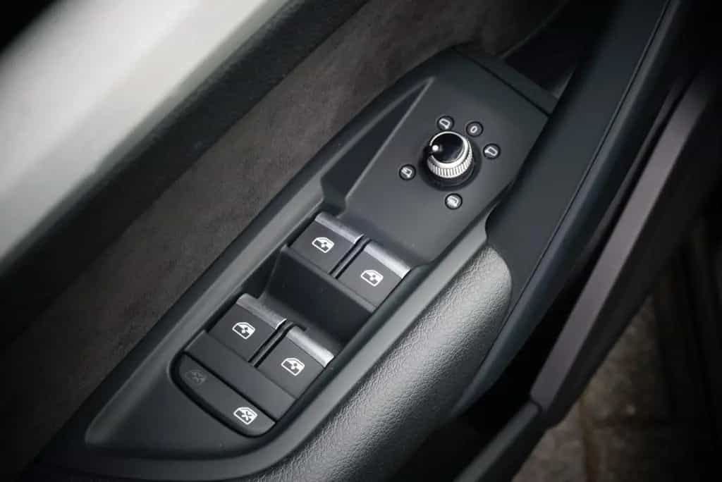 Audi Q5 quattro S-Line 360° Pano Virtual Memory Kessy 11/2017-photo-25