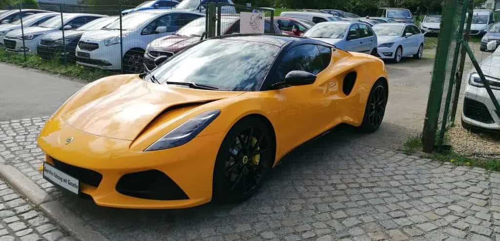Lotus Emira V6 First Edition 04/2023-photo-1