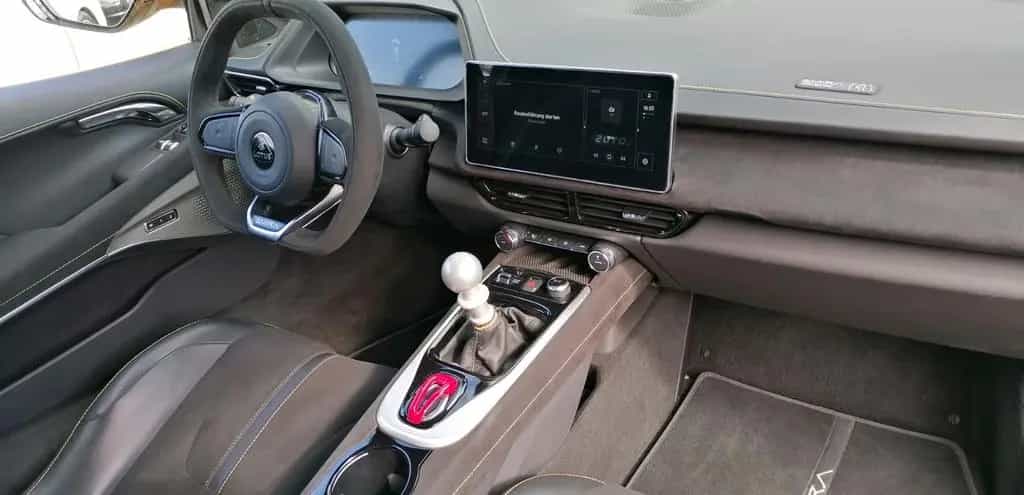Lotus Emira V6 First Edition 04/2023-photo-13