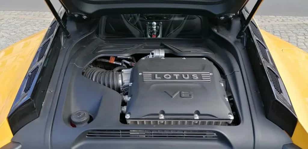 Lotus Emira V6 First Edition 04/2023-photo-17