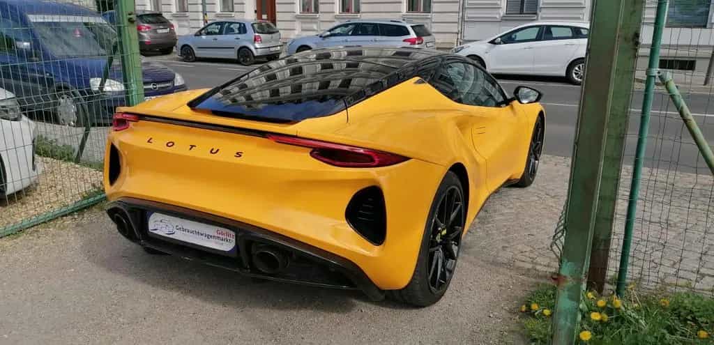 Lotus Emira V6 First Edition 04/2023-photo-6
