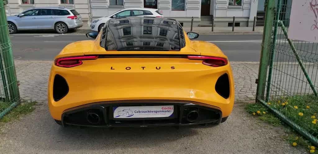 Lotus Emira V6 First Edition 04/2023-photo-7