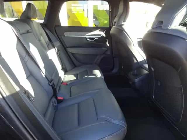 Volvo V90 Cross Country Pro B5 AWD ACC Google Standhz 01/2022-photo-17