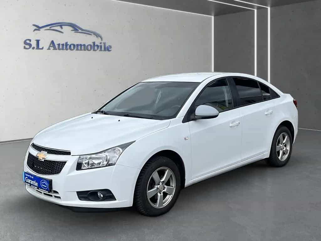 Chevrolet Cruze LT Wagen Nr 010 06/2012-photo-1