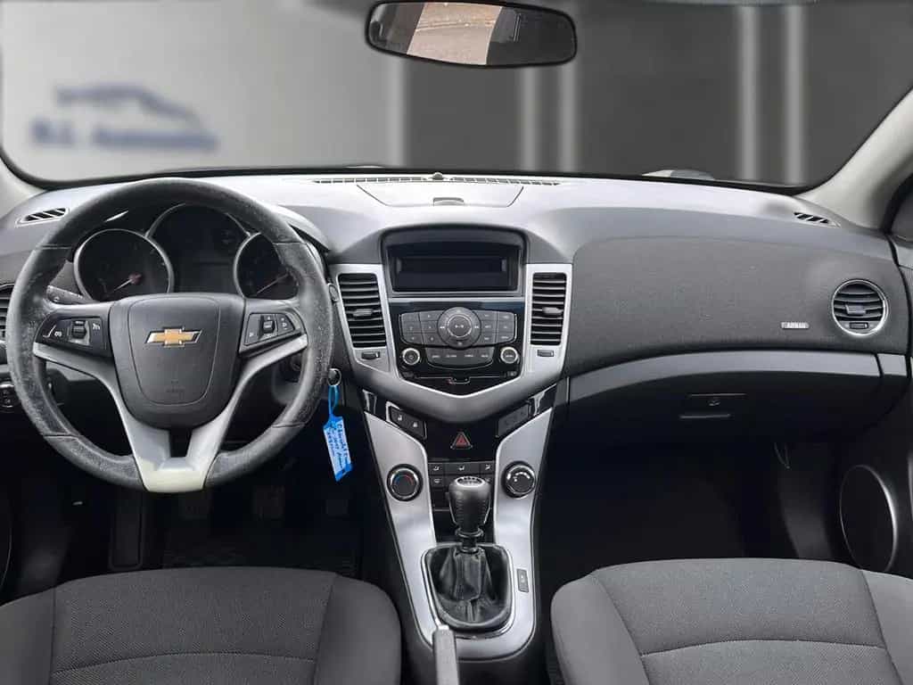 Chevrolet Cruze LT Wagen Nr 010 06/2012-photo-10