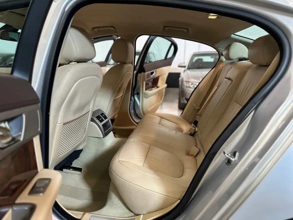 Jaguar XF 4.2 V8 Premium Luxury 01/2009-photo-13