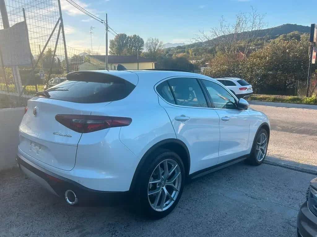 Alfa Romeo Stelvio 2.2 Turbodiesel 210 CV AT8 Q4 08/2017-photo-3