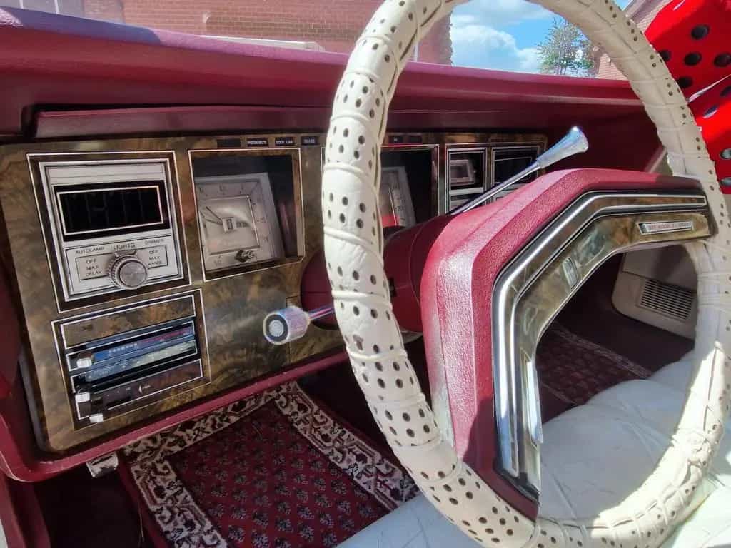 Lincoln Continental Mark V Coupe 1978 V8 6,6 Liter 01/1979-photo-3