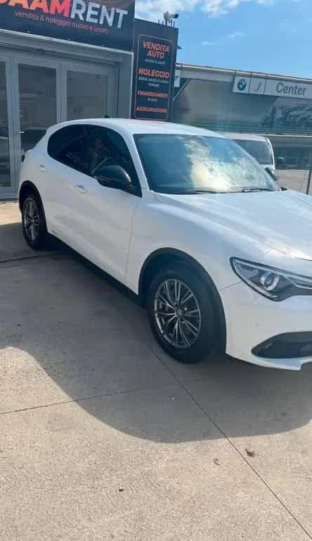 Alfa Romeo Stelvio 2.2 Turbodiesel 180 CV AT8 RW 07/2018-photo-3