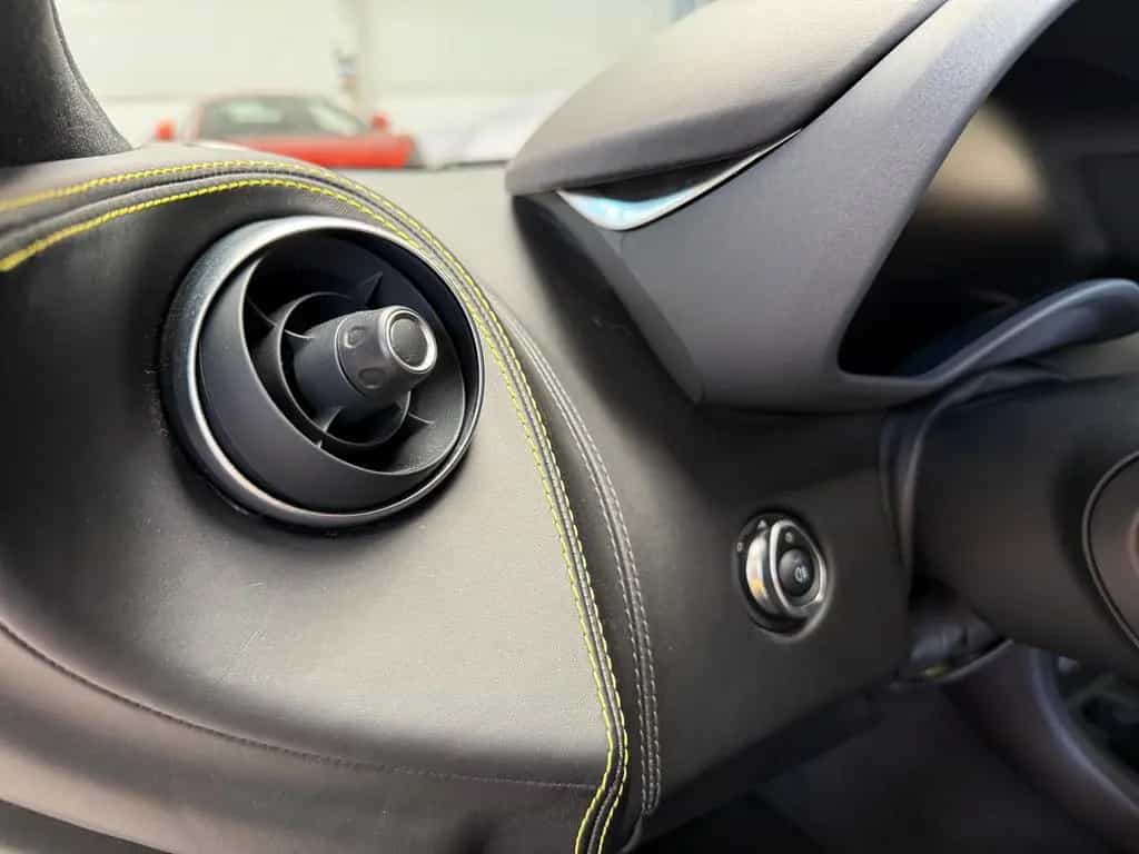 McLaren 570S Coupe/Lift/Mwst./1.Hd./DE 02/2018-photo-27
