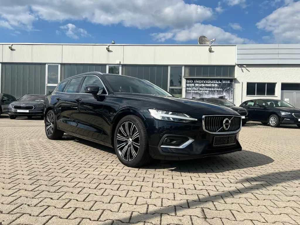 Volvo V60 Kombi D4 Inscription *LED Navi Leder AHK SHZ 02/2020-photo-3