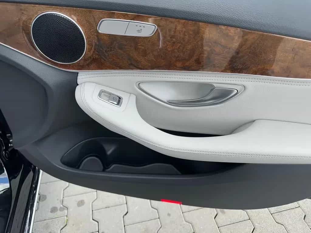 Mercedes-Benz C 180 AVANTGARDE 7G-TR NAVI TOTWINKEL KAMERA AHK 04/2015-photo-14