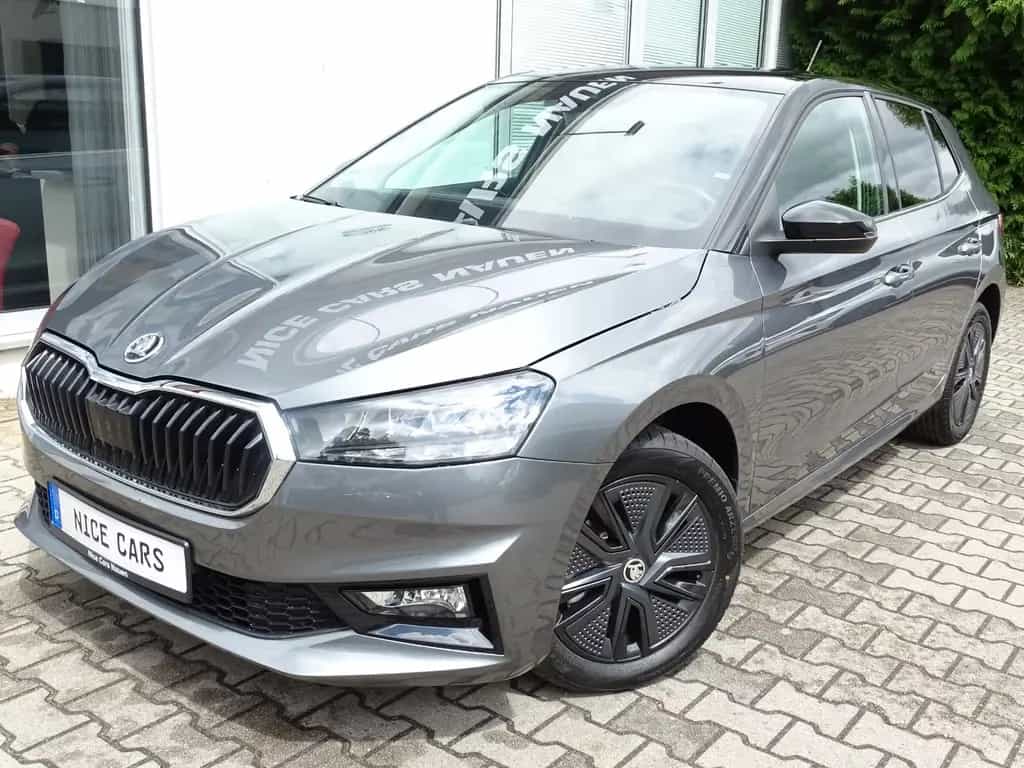 Skoda Fabia Style NAVI LED LINE FRONT ASSIST DIGITAL T 04/2022-photo-0