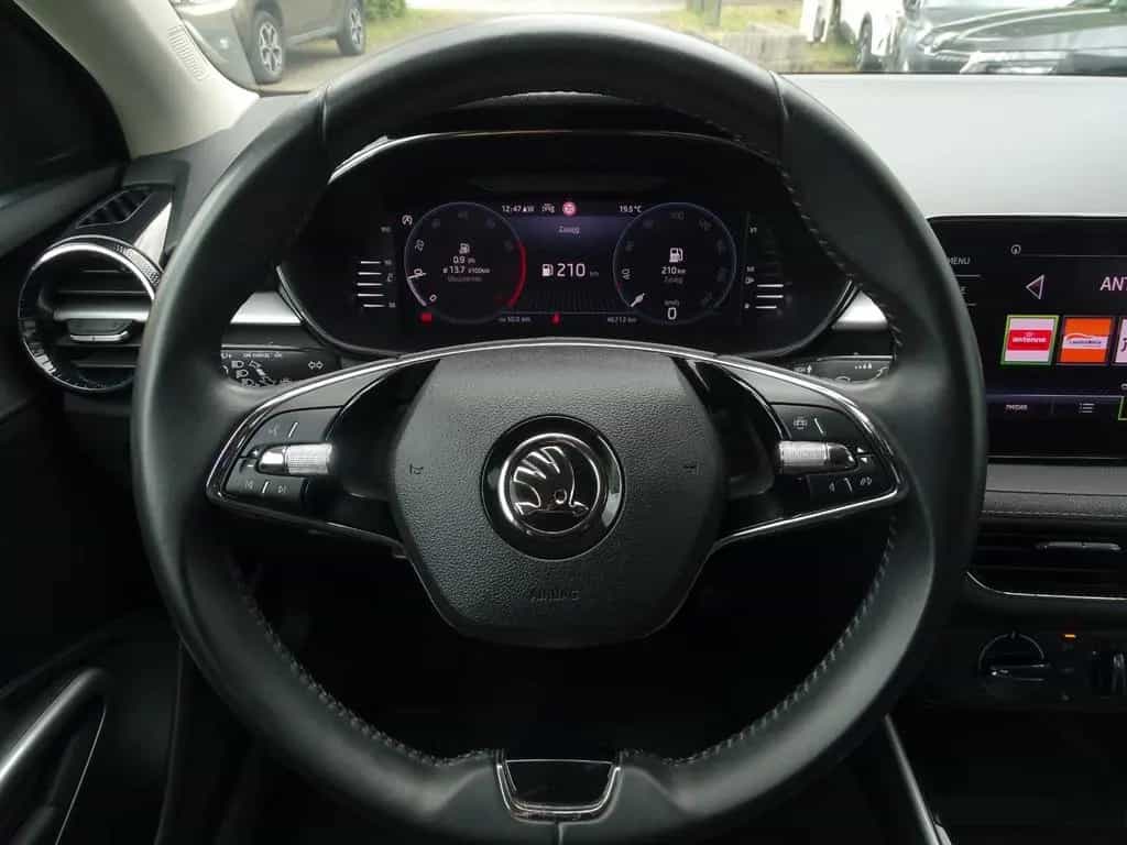 Skoda Fabia Style NAVI LED LINE FRONT ASSIST DIGITAL T 04/2022-photo-14