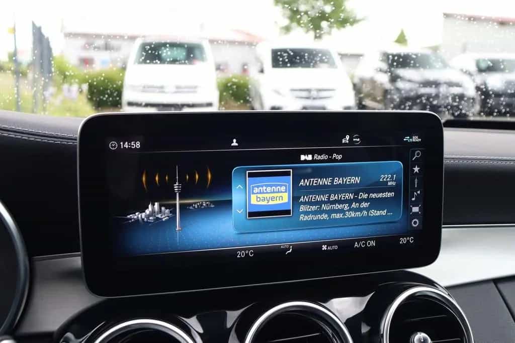 Mercedes-Benz C-Class 63 AMG V8 Cabrio +AIRSCARF+KOMFORT+AKUSTIK+20Z 07/2023-photo-11