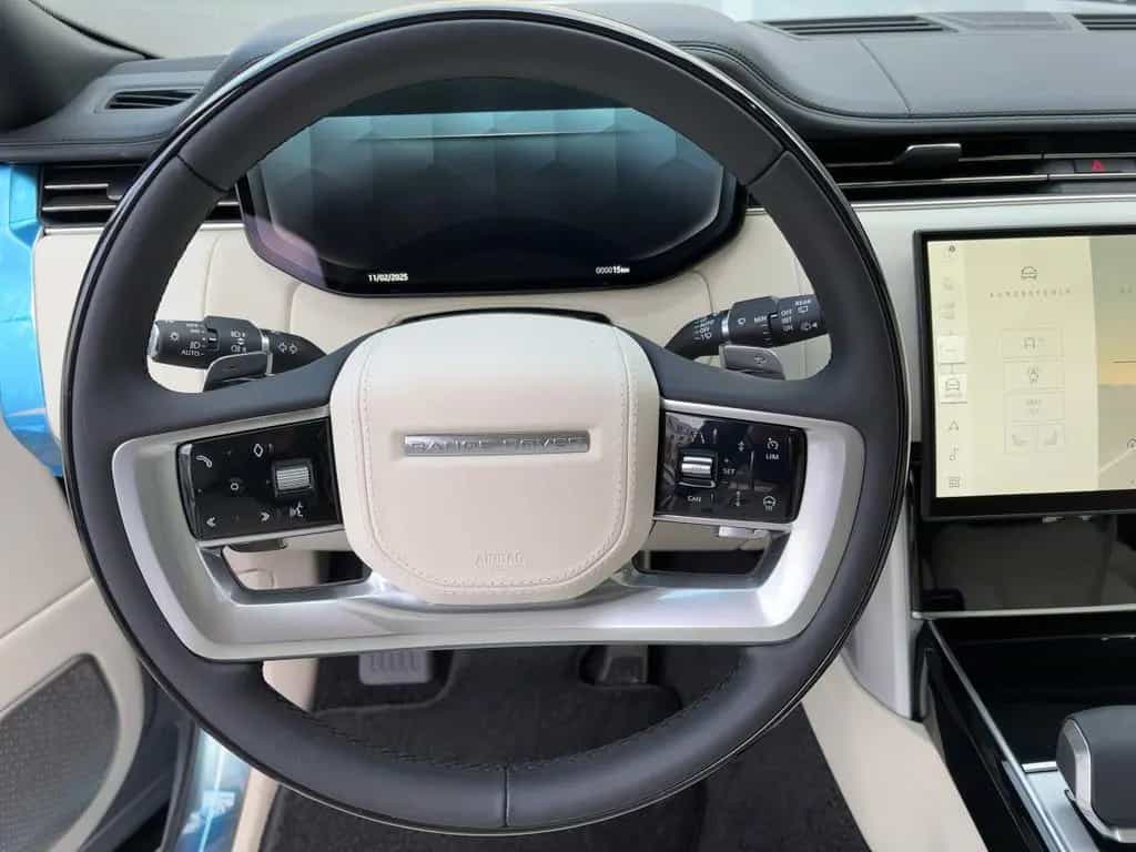 Land Rover Range Rover ROVER SWB 4.4 Benzin P530 Autobiography 08/2025-photo-11