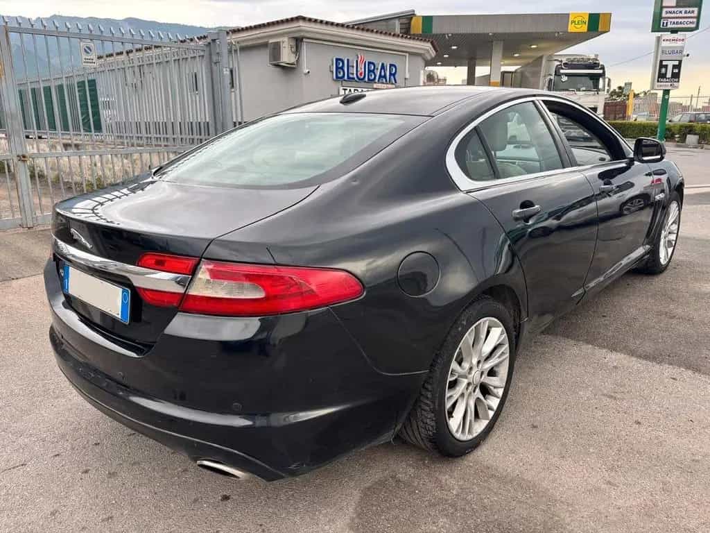 Jaguar XF 2.2 D 190 CV 05/2012-photo-0