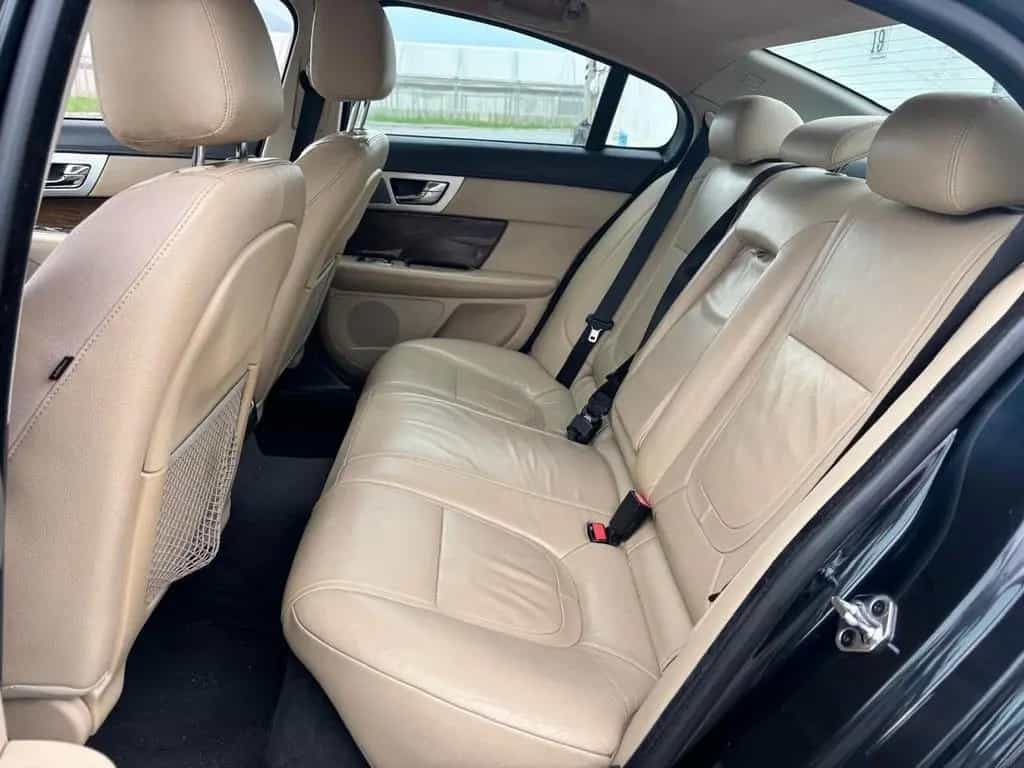 Jaguar XF 2.2 D 190 CV 05/2012-photo-5