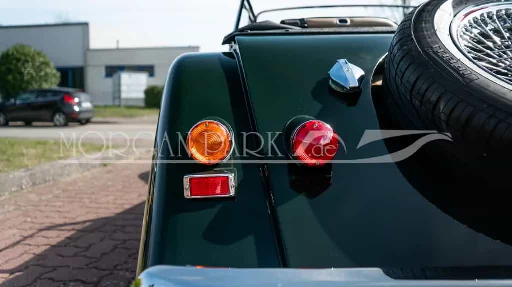 Morgan Plus 8 *top Zustand* Chromspeichen 2.Hd. 07/2001-photo-13