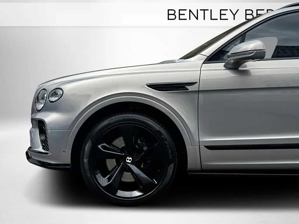 Bentley Bentayga V8 -1.HAND-BLACKLINE -BENTLEY BERLIN - 06/2022-photo-7