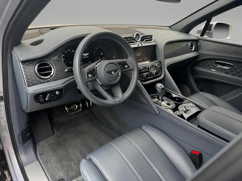 Bentley Bentayga V8 -1.HAND-BLACKLINE -BENTLEY BERLIN - 06/2022-photo-9