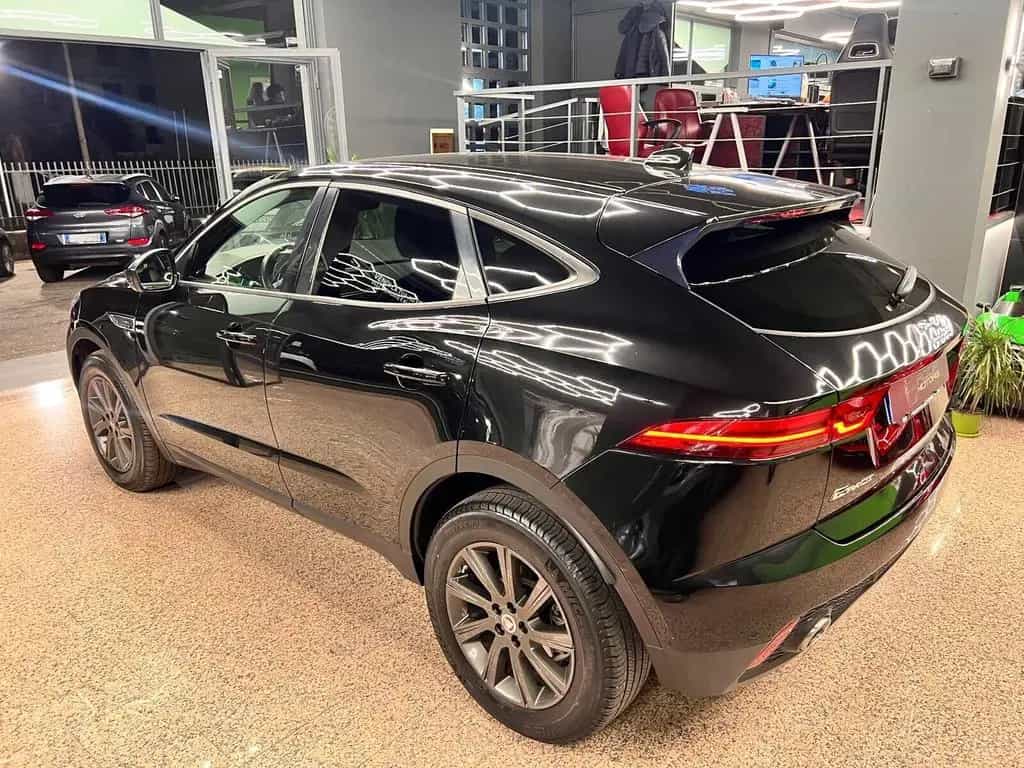 Jaguar E-Pace 2.0D 150 CV AWD aut. R-Dynamic S 07/2019-photo-5