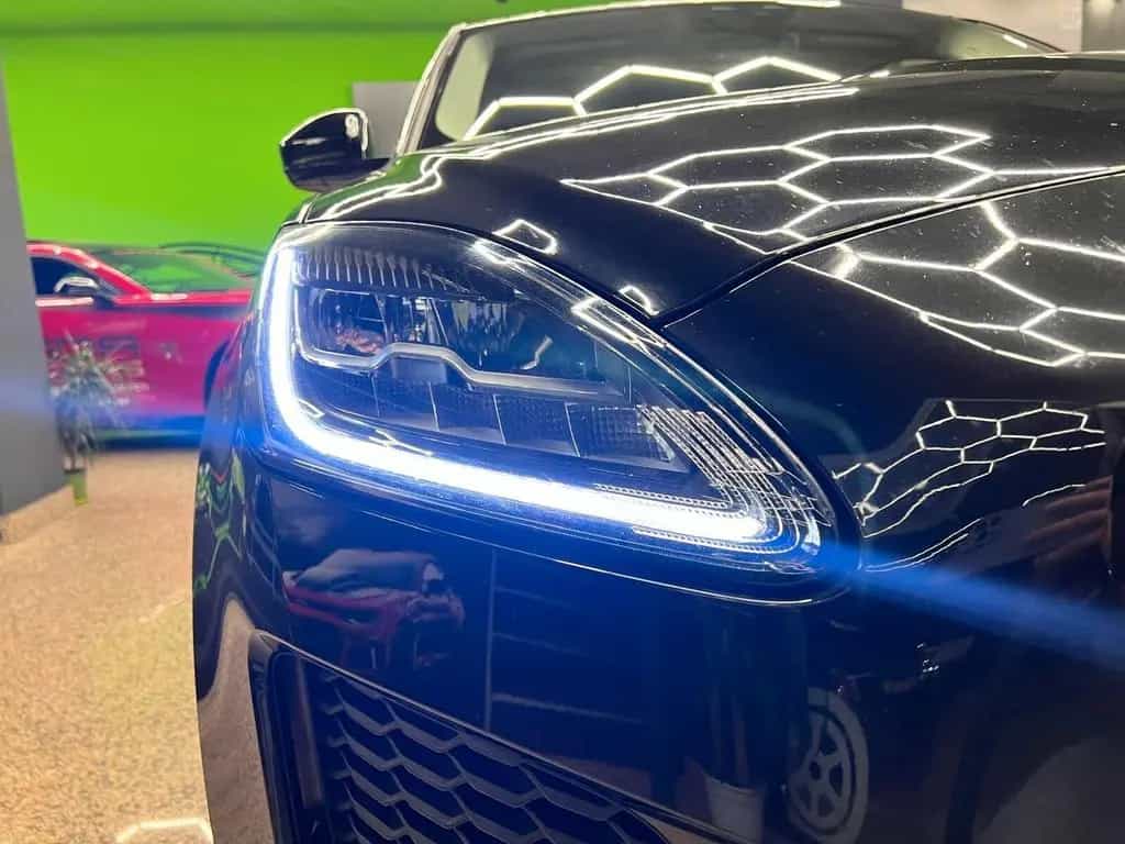 Jaguar E-Pace 2.0D 150 CV AWD aut. R-Dynamic S 07/2019-photo-9