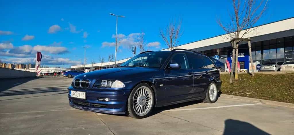 ALPINA B3 3,3 Touring Nr. 50 in ALPINA BLAU 01/2001-photo-1