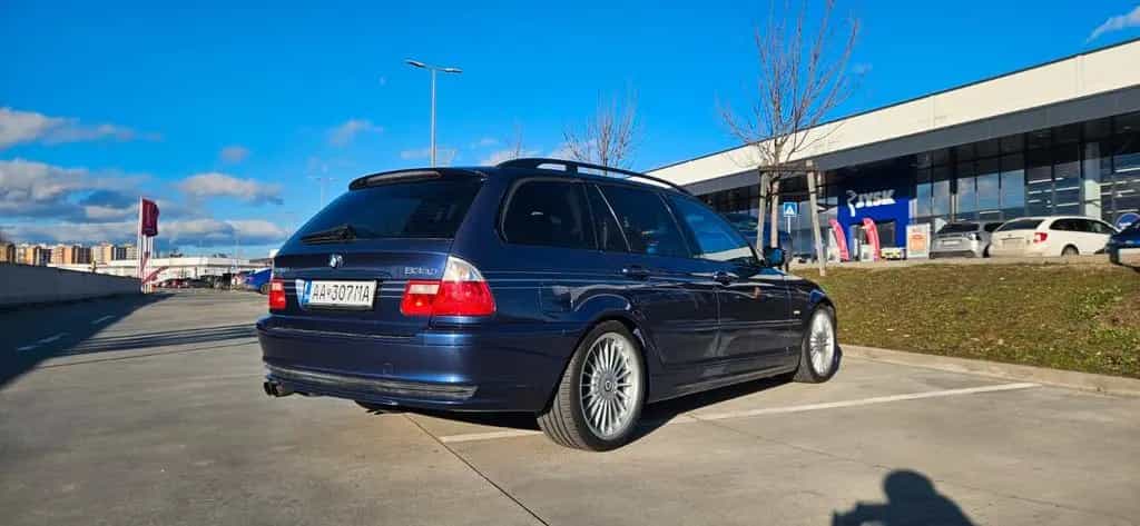 ALPINA B3 3,3 Touring Nr. 50 in ALPINA BLAU 01/2001-photo-2