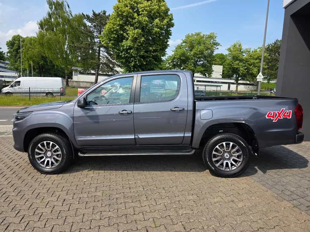 Foton 3 PICK UP 4X4 LED LEDER AUTOM. KAMERA PDC SHZ null-photo-8