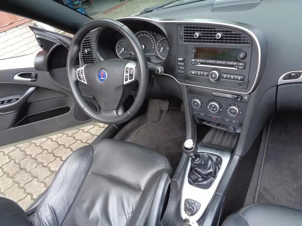 Saab 9-3 1.8 t Vector, Leder, PDC, 1.Hand 08/2009-photo-11