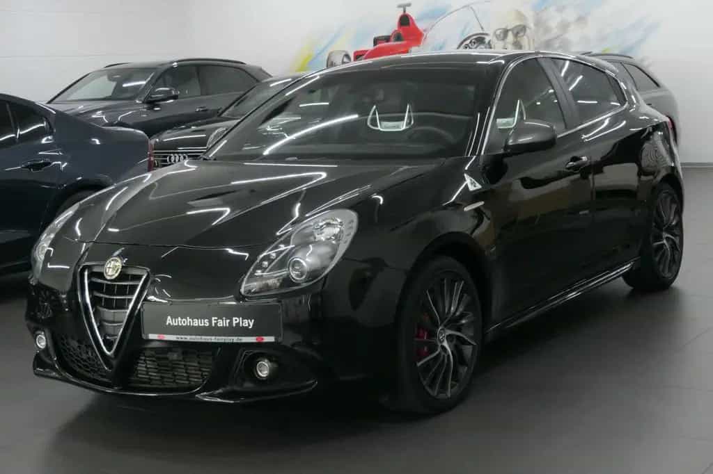 Alfa Romeo Giulietta Quadrifoglio Verde Aut. /Unfallfrei ! 12/2015-photo-0