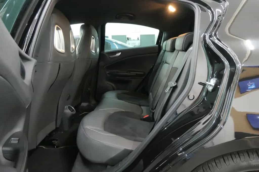 Alfa Romeo Giulietta Quadrifoglio Verde Aut. /Unfallfrei ! 12/2015-photo-19