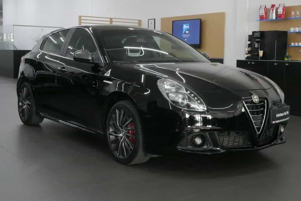 Alfa Romeo Giulietta Quadrifoglio Verde Aut. /Unfallfrei ! 12/2015-photo-2