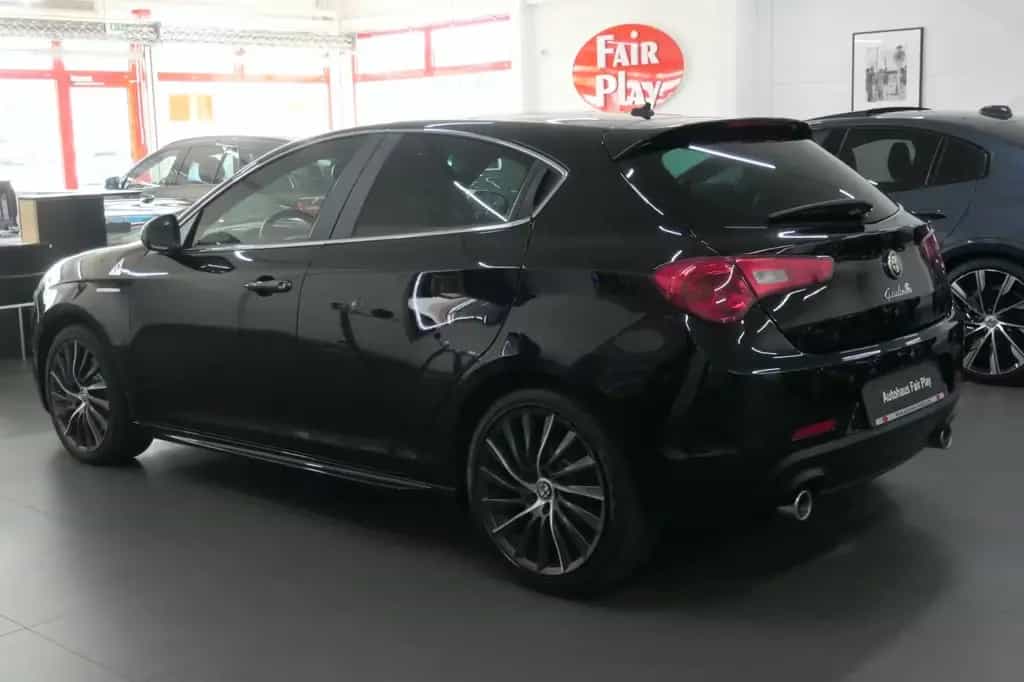 Alfa Romeo Giulietta Quadrifoglio Verde Aut. /Unfallfrei ! 12/2015-photo-6