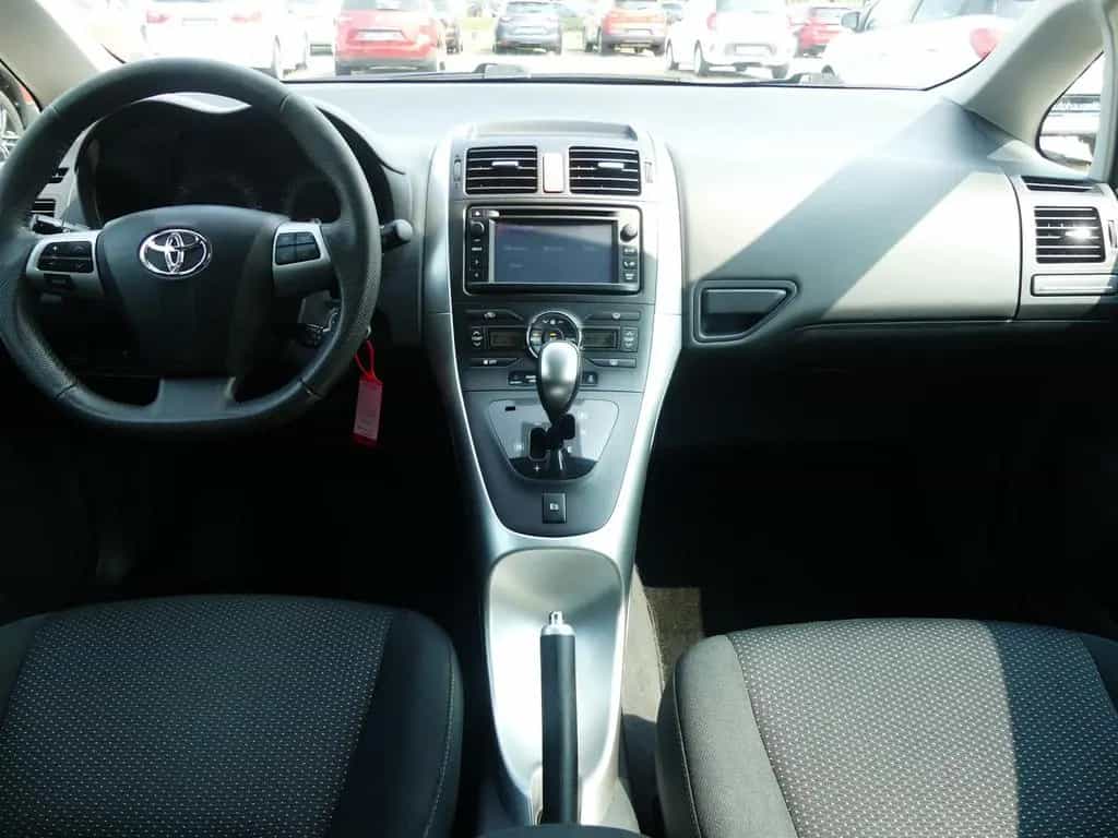 Toyota Auris Travel Klimaautomatik Navi Kamera 06/2012-photo-13
