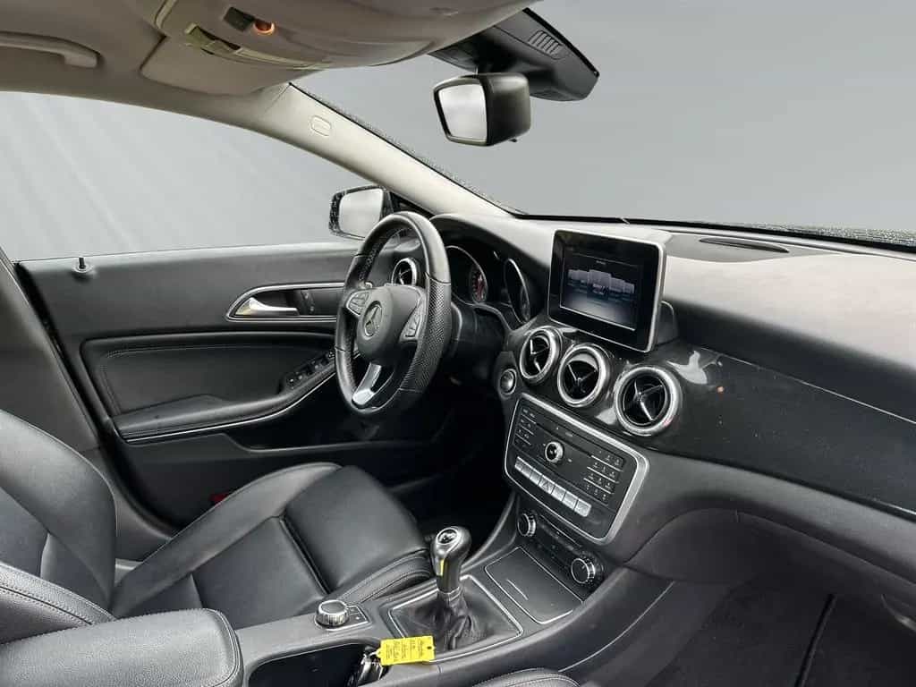 Mercedes-Benz CLA-Class -Klasse CLA 200 12/2018-photo-13