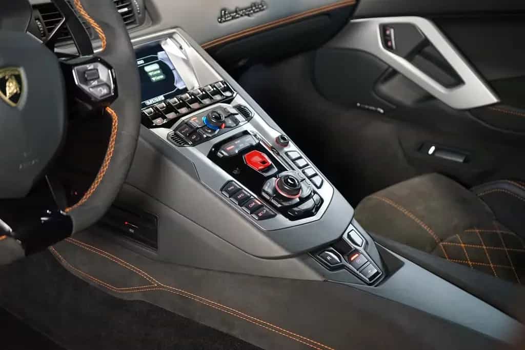 Lamborghini Aventador S*SENSONUM*KAMERA*LIFT*308.182€ NETTO 09/2018-photo-11