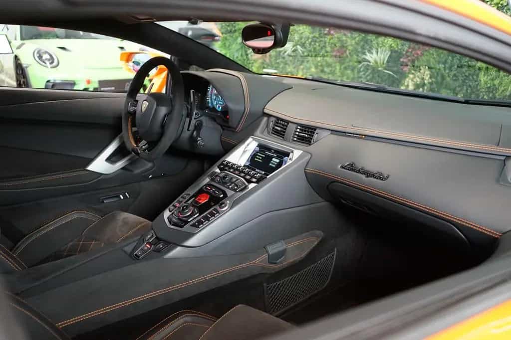 Lamborghini Aventador S*SENSONUM*KAMERA*LIFT*308.182€ NETTO 09/2018-photo-19