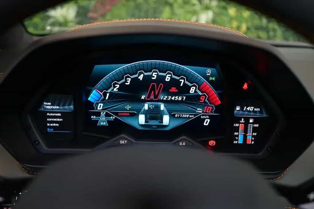 Lamborghini Aventador S*SENSONUM*KAMERA*LIFT*308.182€ NETTO 09/2018-photo-23