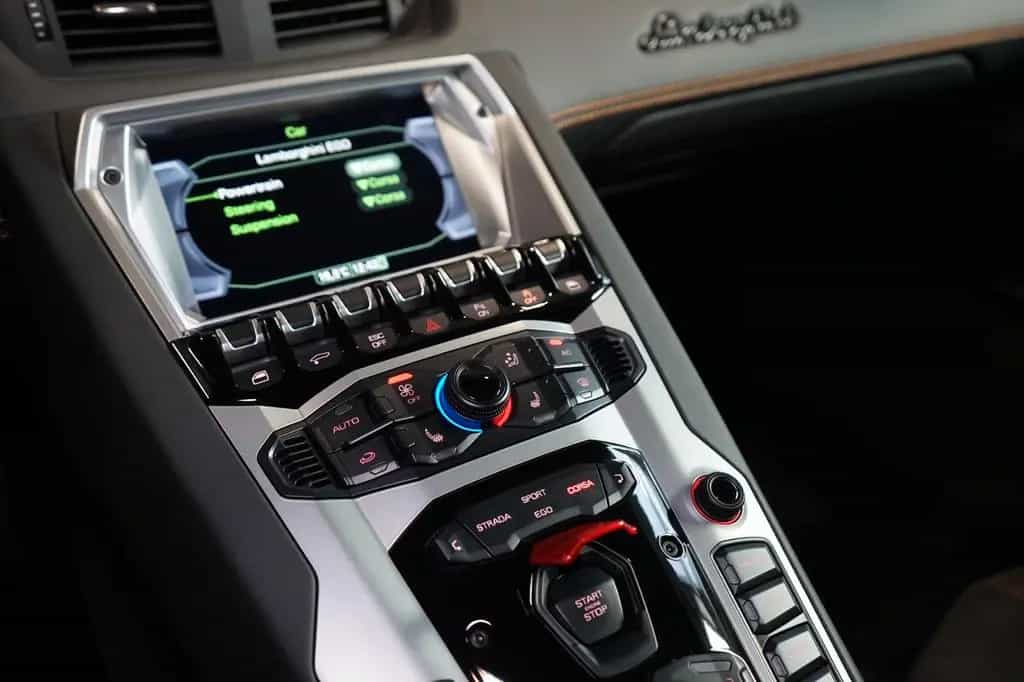 Lamborghini Aventador S*SENSONUM*KAMERA*LIFT*308.182€ NETTO 09/2018-photo-26