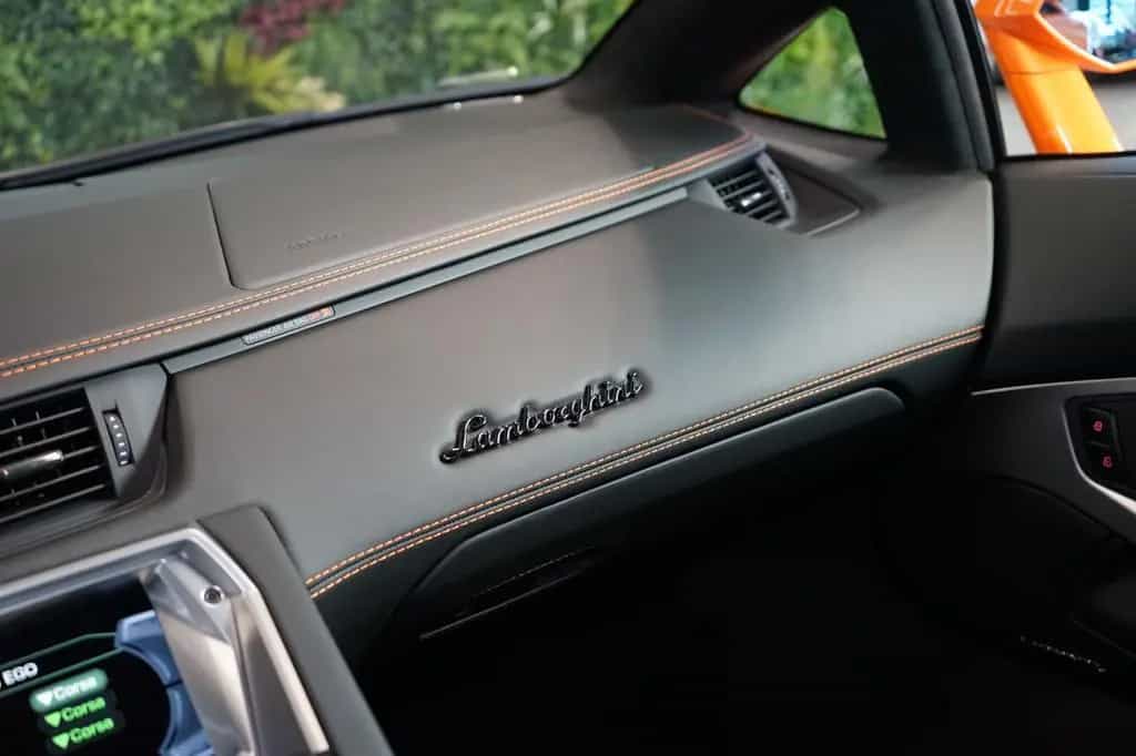 Lamborghini Aventador S*SENSONUM*KAMERA*LIFT*308.182€ NETTO 09/2018-photo-28